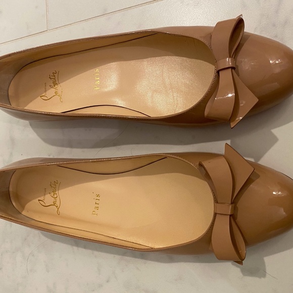 Christian Louboutin Patent Flat - Picture 2 of 6